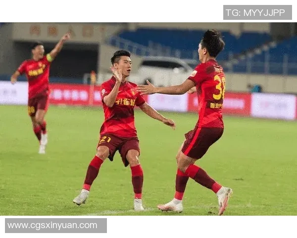 成都足球队以57分领跑冠军赛积分榜展现强劲实力